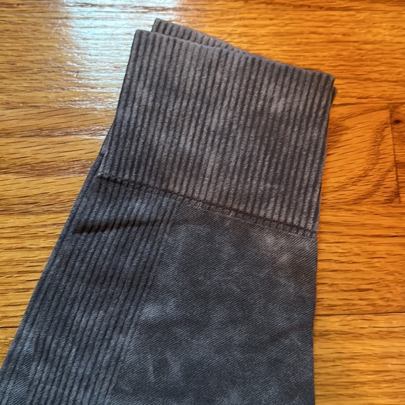 Victoria Secret PINK Active Women's Jogger Seamless Leggings Gray Acid Wash, SP - Picture 2 of 6